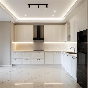 Nhà bếp trắng sau khi cải tạo trở nên hiện đại và tinh tế hơn bao giờ hết. Trước khi sửa chữa, không...